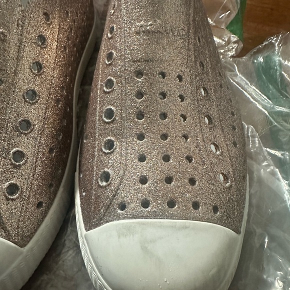 Girl Natives shoes in good condition - Picture 3 of 8